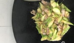 云南本地小瓜怎么吃,探寻云南本土美食风情