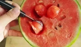 吃瓜勺子拍照图片高清,趣味瞬间捕捉