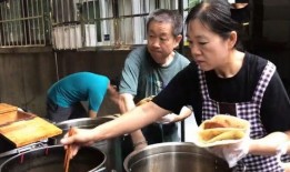 吃瓜摆摊短剧视频,短剧摆摊笑翻天