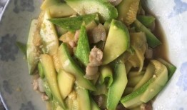 云南本地小瓜怎么吃,探寻云南本土美食风情