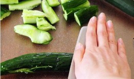 怎么吃小圆瓜好吃,轻松学会怎么吃小圆瓜好吃