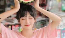 吃瓜少女基地,网络红人的狂欢盛宴