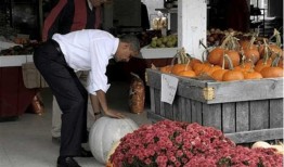 奥巴马吃瓜视频,萌态十足引网友热议